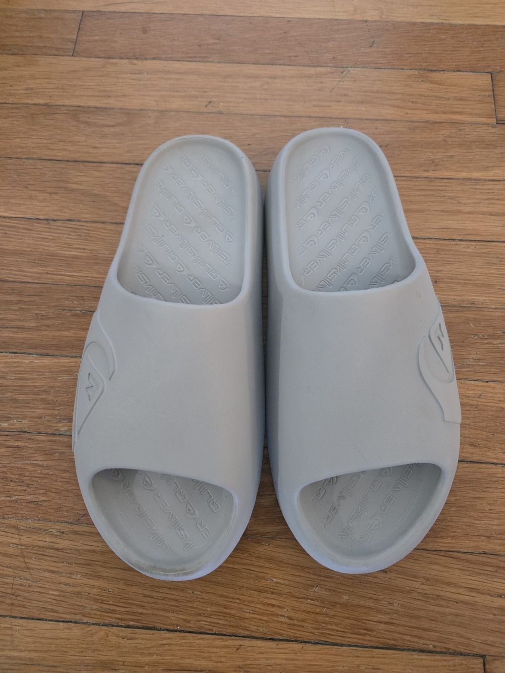 Quiksilver Light Gray Slide Sandals - Molded Slip-On Slides